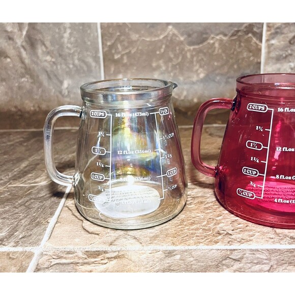 Set of 2 Target Iridescent & Pink Measuring Cup Beaker Pitchers Bullseye New - Picture 2 of 6
